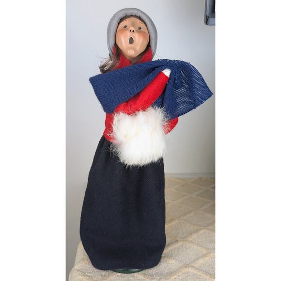 Byers' Choice Caroler Vintage 1989 Woman Black Skirt Red Coat Fur Muff Gray Hat - Picture 8 of 11